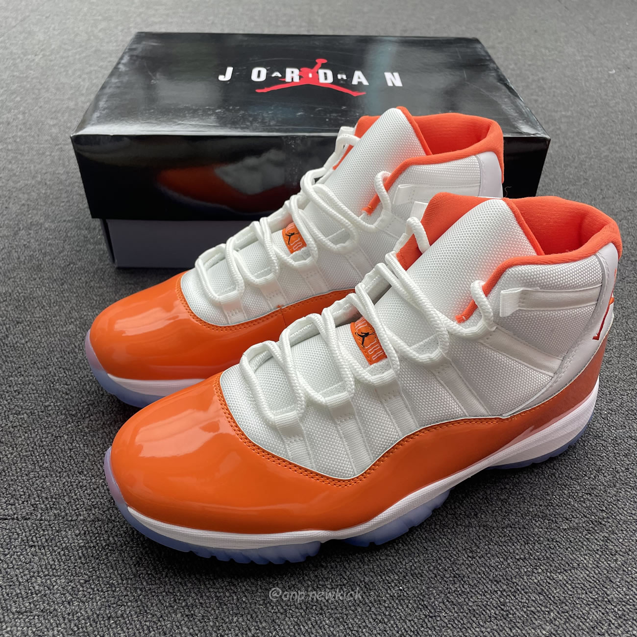 Air Jordan 11 Florida Gators White Orange (5) - www.newkick.vip
